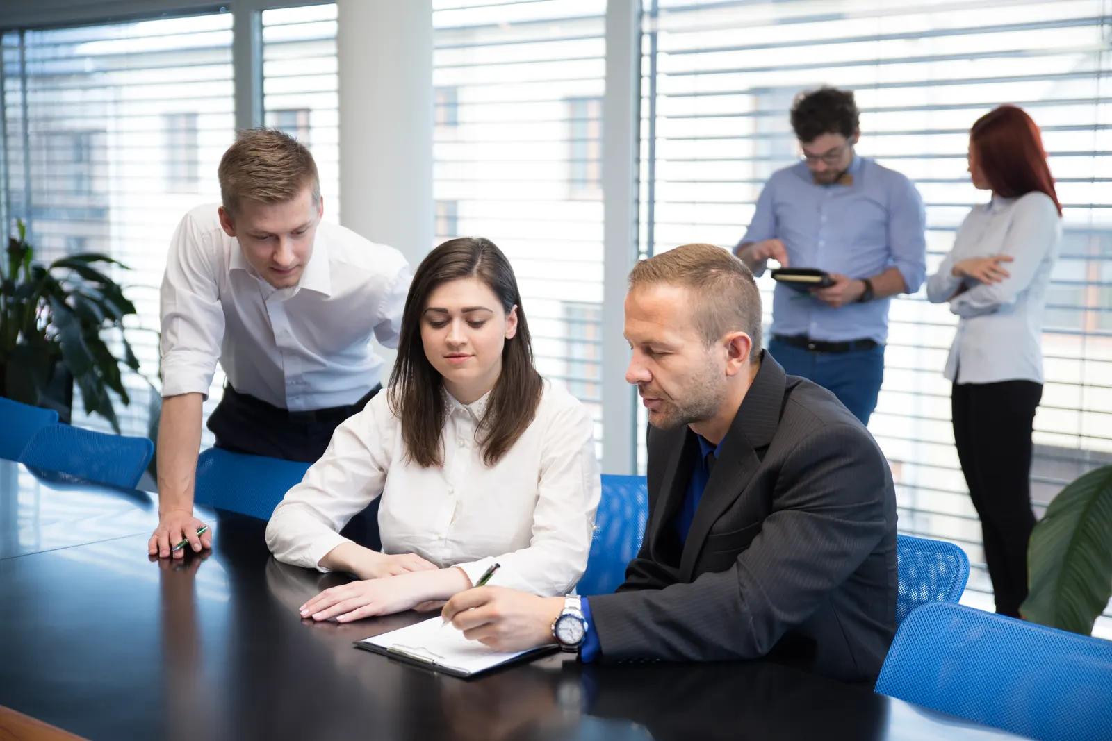 Why Network Depth Beats Database Size in Executive Search